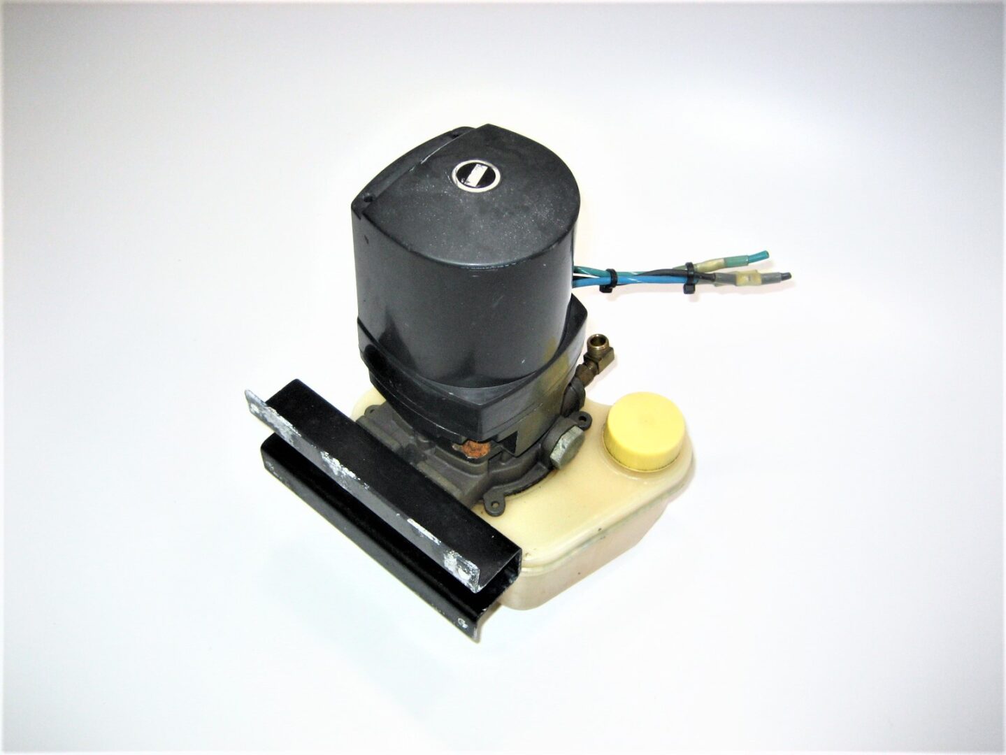 kiekhaefer-trim-tab-pump_eh_3242021-9-