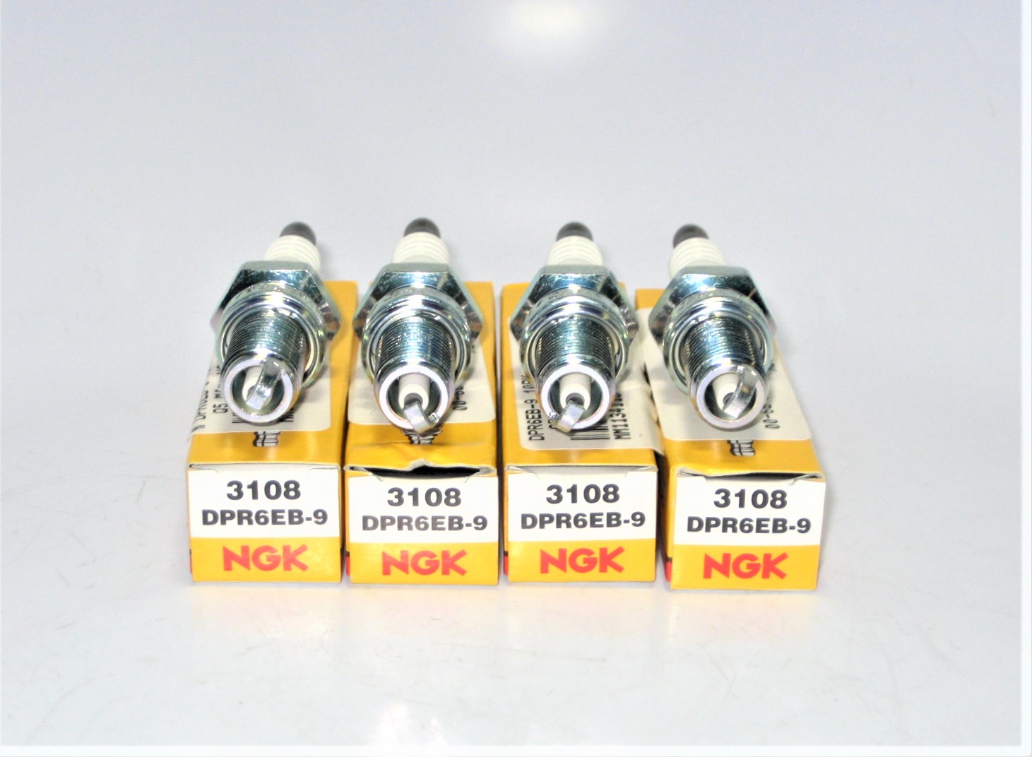 NGK 3108 DPR6EB-9 *QTY 4* Marine Boat Engine Motor Standard Spark Plug ...