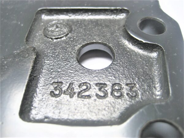 omc-342383-spacer_js_31121-333-3-
