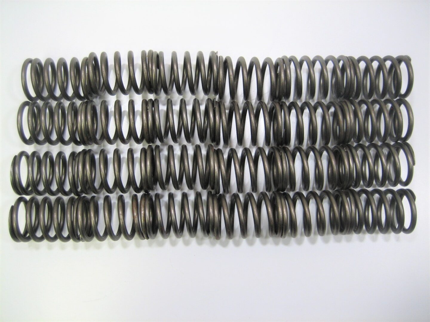 volvo-penta-467334-motor-engine-cylinder-head-oem-valve-springs-newfree-ship-_md_-3-15-21-wopeijfpweoqifjqpiwjefpweoifjeopi-10-