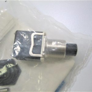 volvo-penta-828718-motor-engine-instrument-panel-toggle-switch-_md_-3-16-21-wqoeifjwoifjwoifjopwijfopi-3-