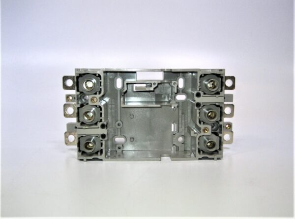 merlin-29266-elec-box_eh_6302021-6-