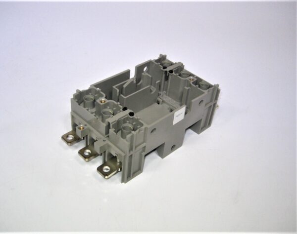 merlin-29266-elec-box_eh_6302021-7-