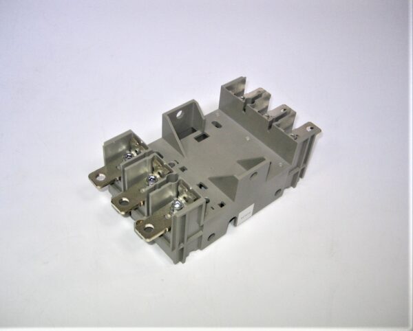 merlin-29266-elec-box_eh_6302021-8-