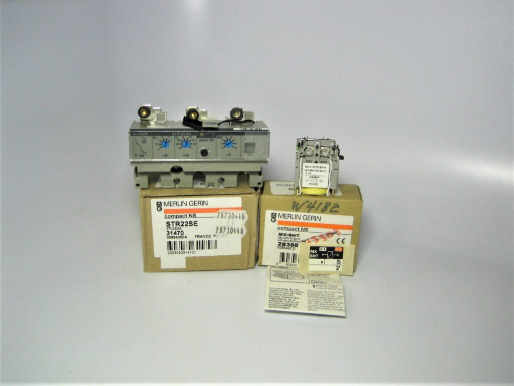 Merlin Gerin 31470 STR22SE 250A 600V 3-Pole Compact NS Electronic Trip ...