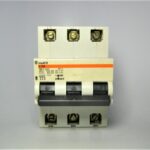 merlin-gerin-20430-circuit-breaker_eh_6302021-3-