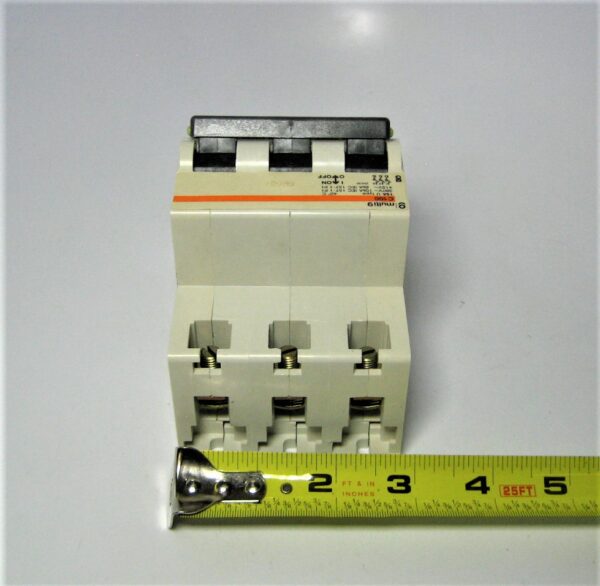 merlin-gerin-20430-circuit-breaker_eh_6302021-5-