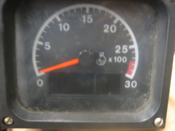 caterpillar-cat-marine-100-5888-tach-tachometer-2-max-06102021-1-