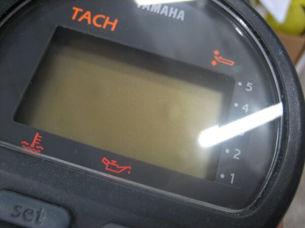 yamaha-outboard-digital-tach-tachometer-2-max-06102021-7-