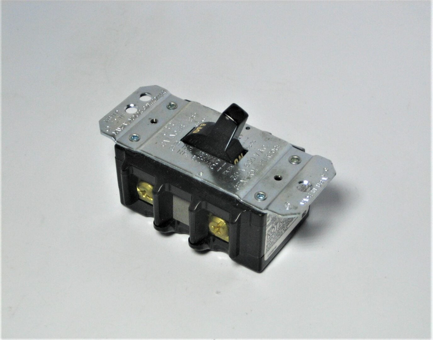 hubbell-hbl7832-switch_eh_722021-7-