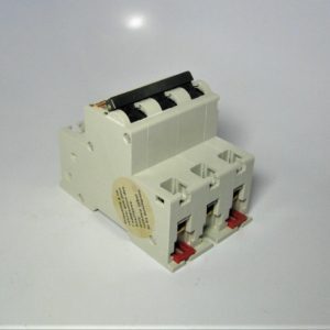 merlin-gerin-20432-breaker_eh_712021-8-