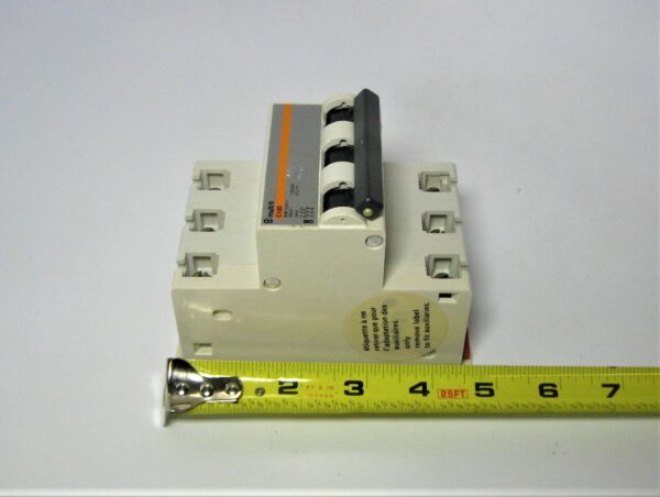 merlin-gerin-20433-breaker_eh_712021-4-