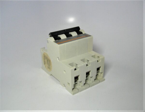 merlin-gerin-20433-breaker_eh_712021-8-