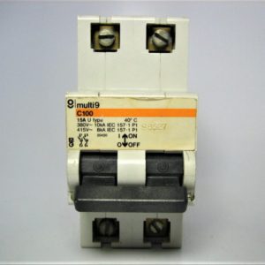merlin-gerin-blemished-breaker_eh_722021-2-