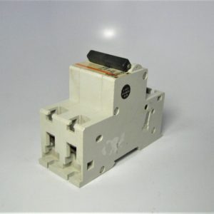 merlin-gerin-blemished-breaker_eh_722021-7-
