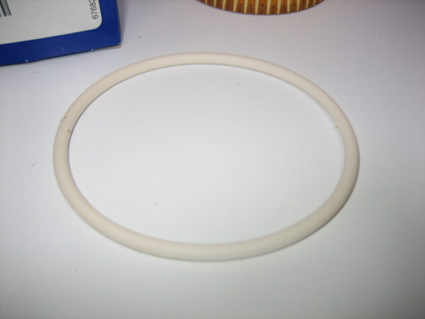 volvo-penta-8692305-engine-oil-filter-new-max-09172021-2-