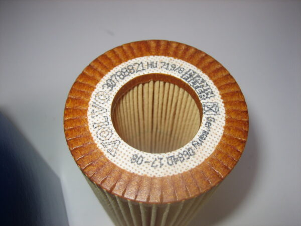 volvo-penta-8692305-engine-oil-filter-new-max-09172021-3-