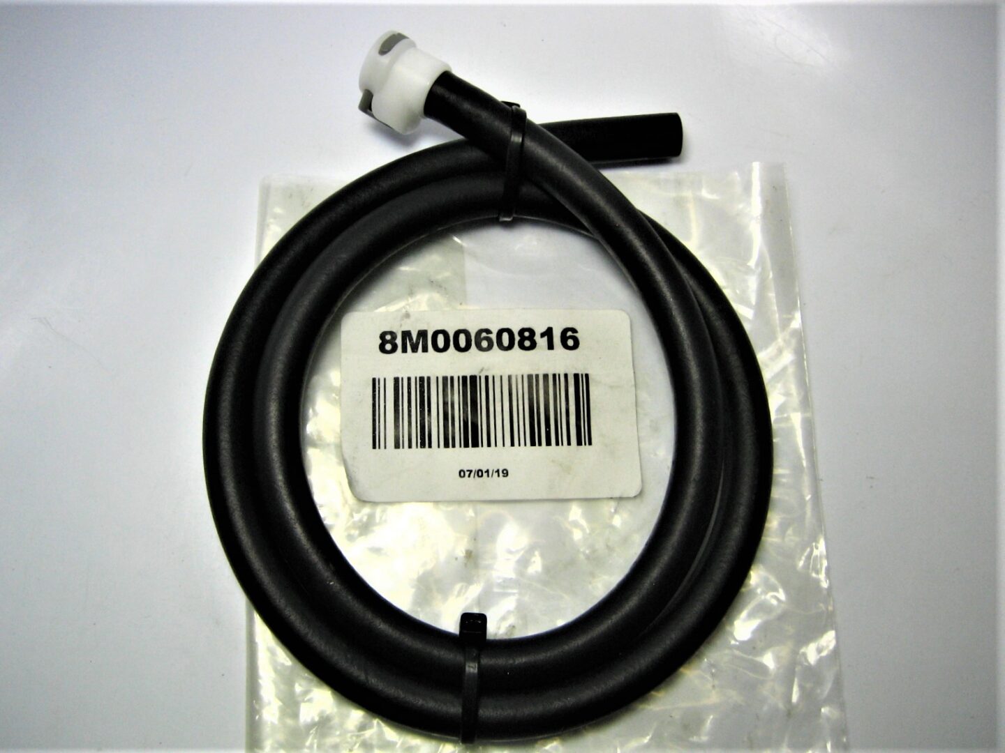 mercury-8m0060816-hose_eh_10222021-2-