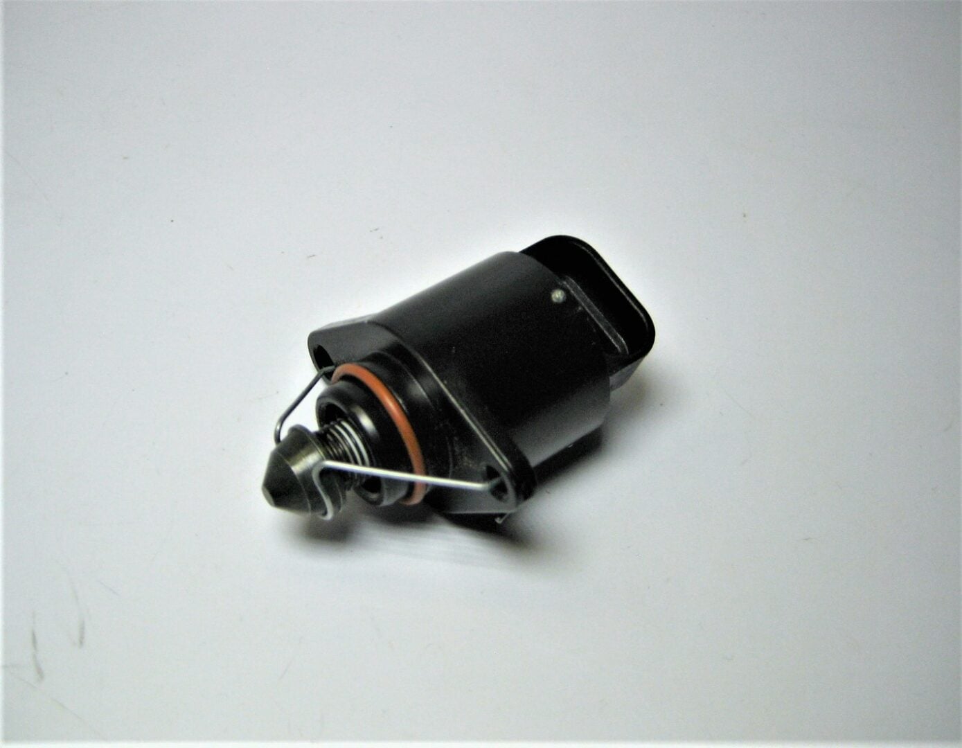 quicksilver-805224a1-mercruiser-idle-air-control-valve_eh_10292021-1-