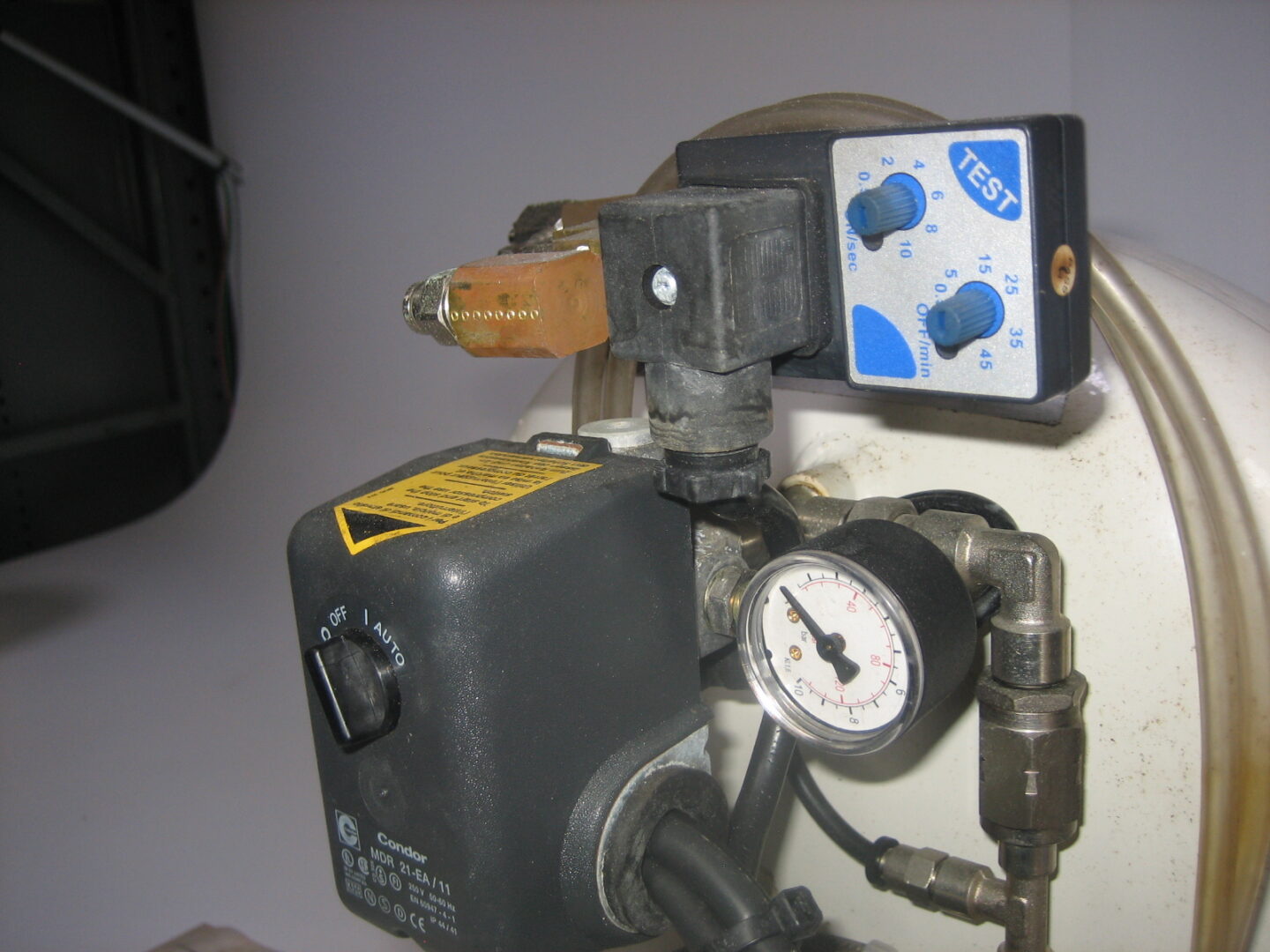 silent-aire-hs-50-val-air-compressor-max-09292021-7-