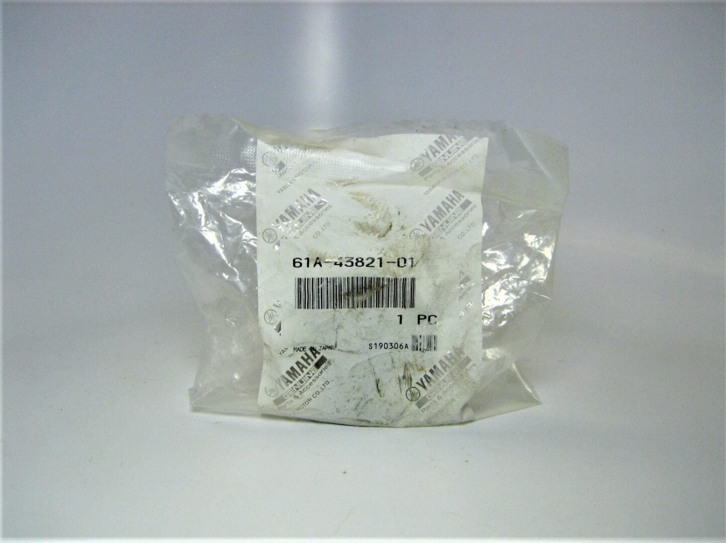 yamaha-61a-43821-01-screw_eh_10152021-1-