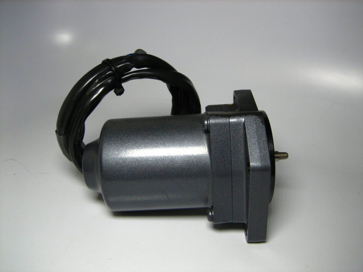 yamaha-6d8-43880-09-00-pump-motor_eh_1042021-8-