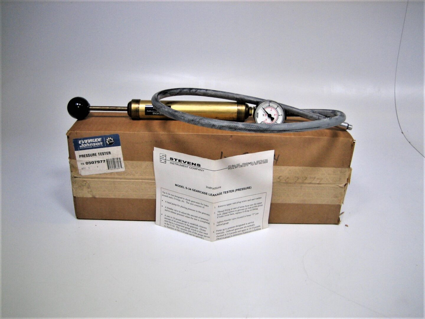 evinrude-johnson-507977-gearcase-leakage-pressure-tester_eh_11192021-1-
