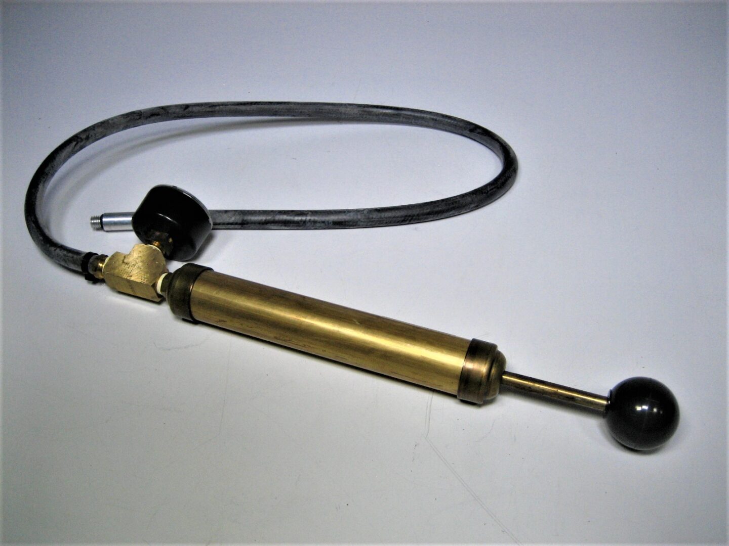 evinrude-johnson-507977-gearcase-leakage-pressure-tester_eh_11192021-8-