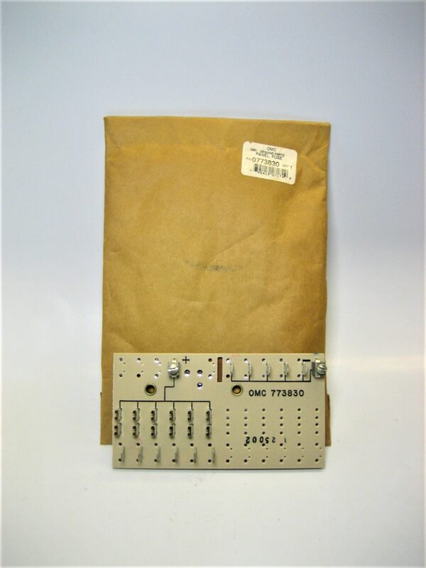 omc-0773830-evinrude-johnson-fuse-panel_eh_11152021-1-