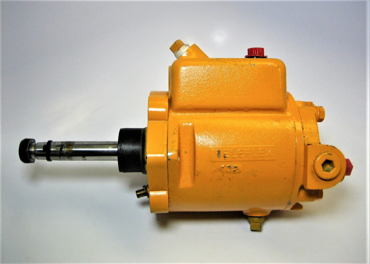 seastar-teleflex-hh5275-capilano-1275-v-marine-hydraulic-steering-helm_eh_11192021-3-