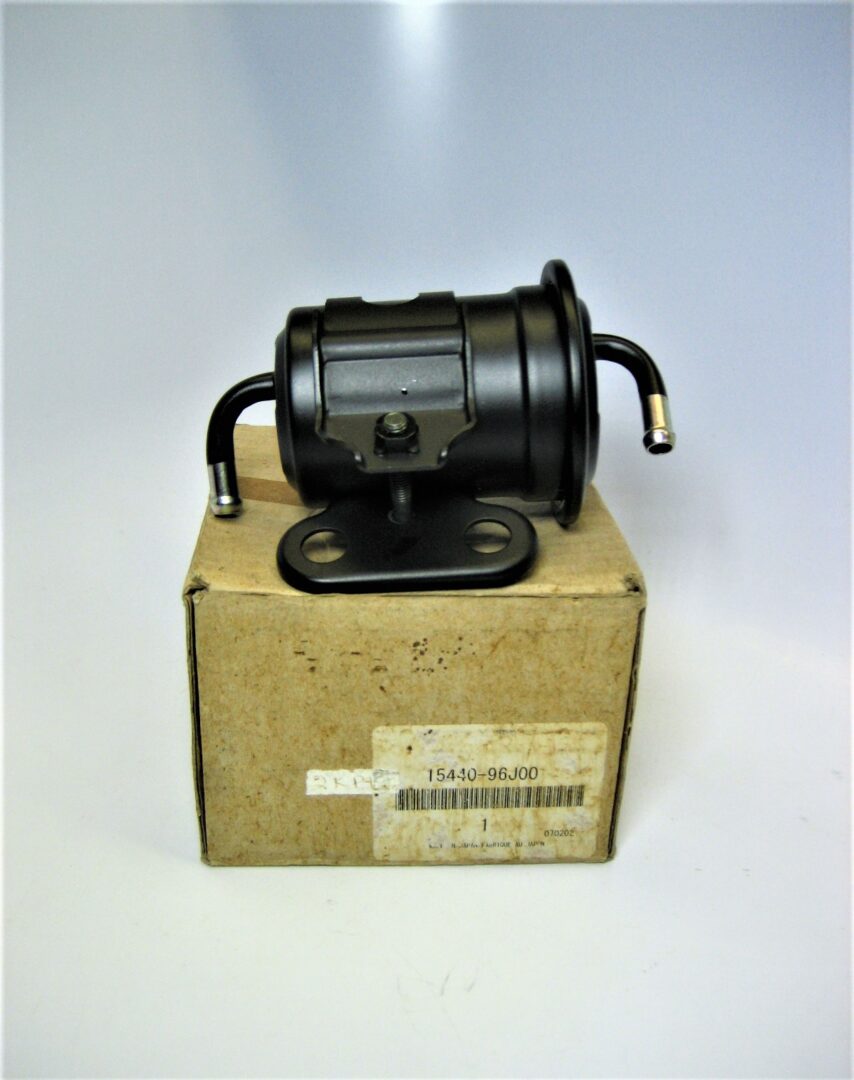 suzuki-15440-96j00-high-pressure-fuel-filter_eh_1132021-1-