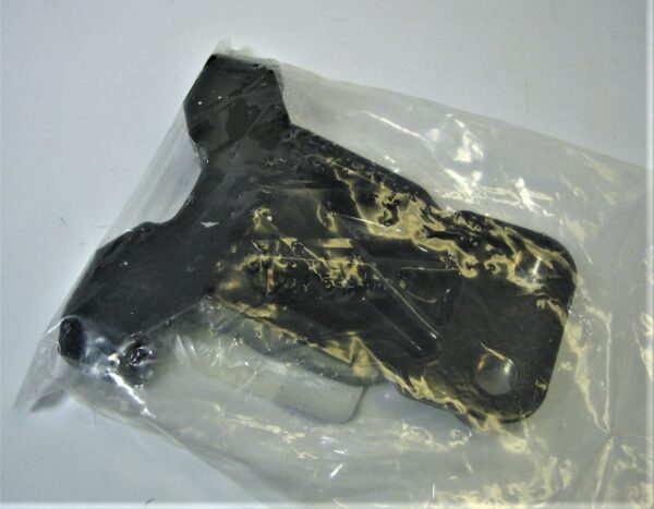 evinrude-johnson-0357685-tie-bar-bracket_eh_12152021-3-