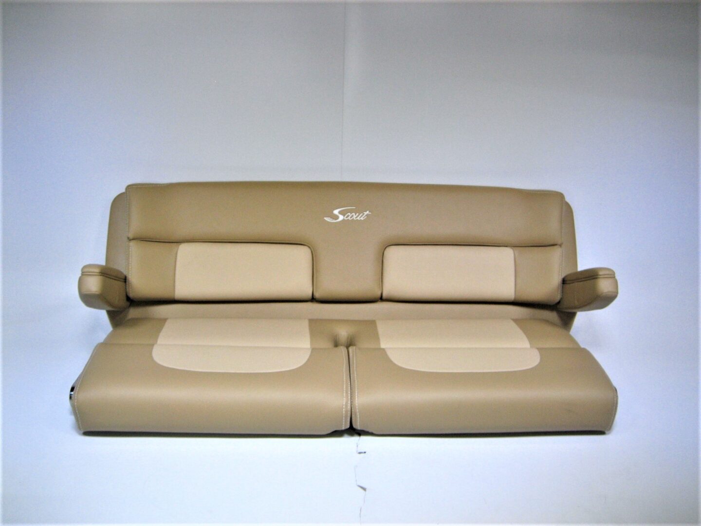 taco-marine-uh3039-helm-bench_eh_12132021-1-
