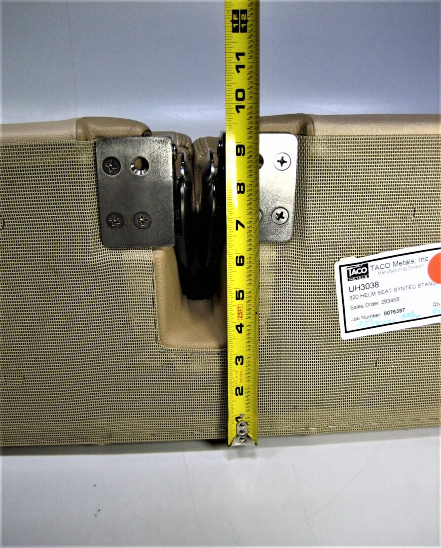 taco-marine-uh3039-helm-bench_eh_12132021-11-