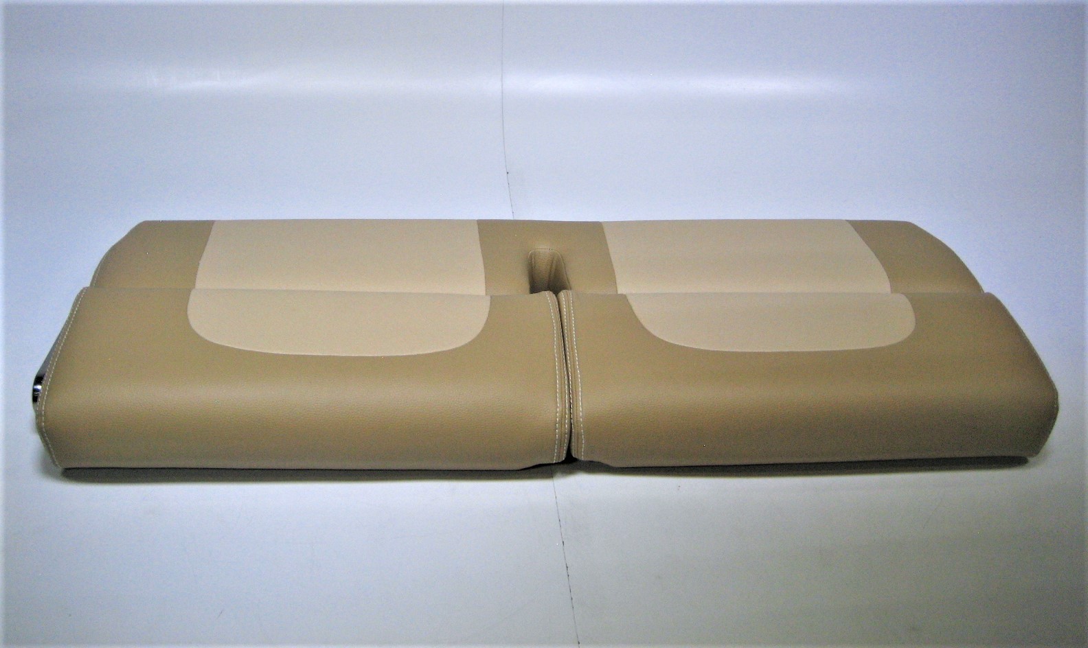 taco-marine-uh3039-helm-bench_eh_12132021-12-