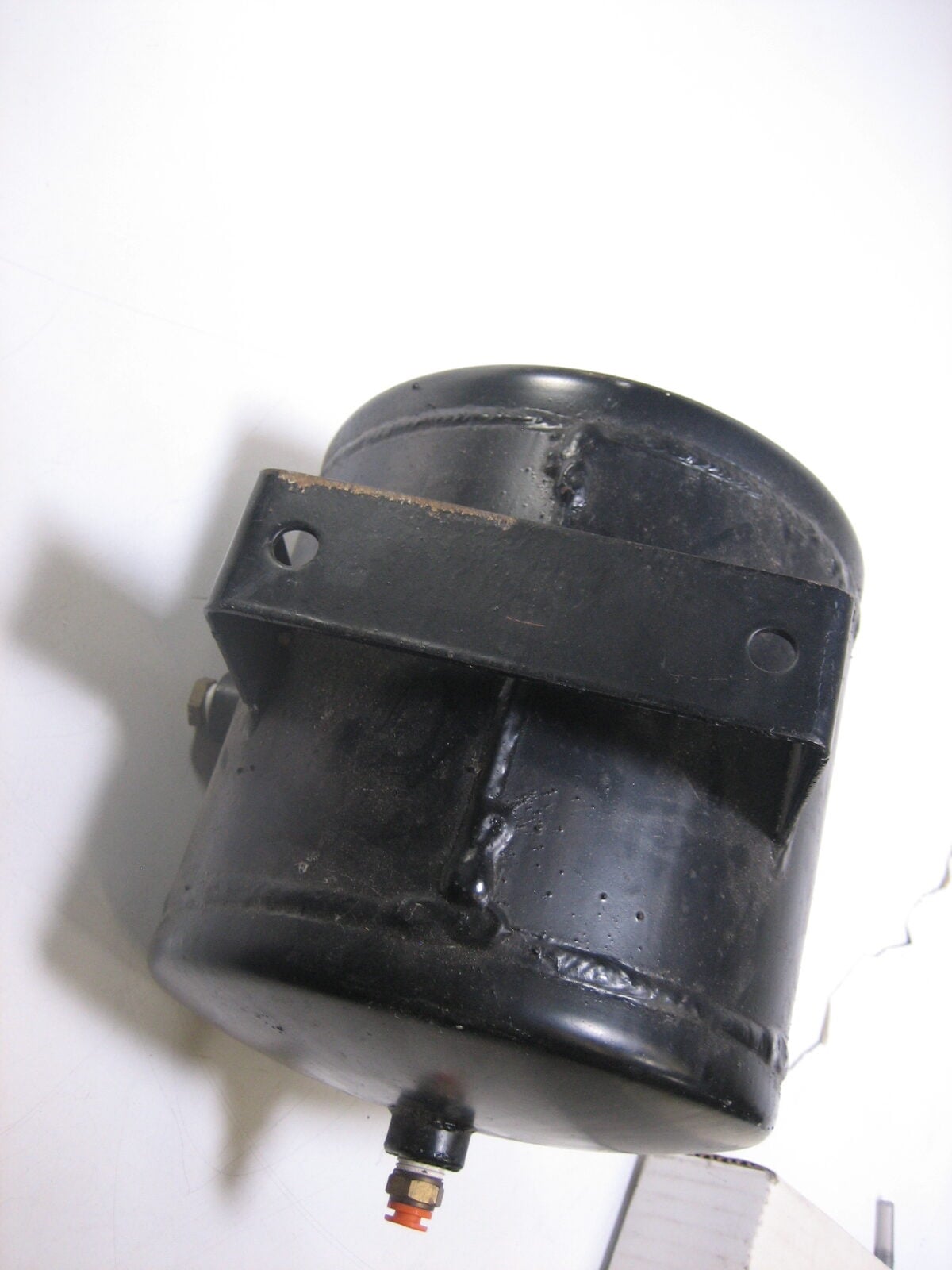 hoosier-air-tank-for-air-suspension-horn-etc-7-inch-diameter-8-inch-length-max-12232021-3-