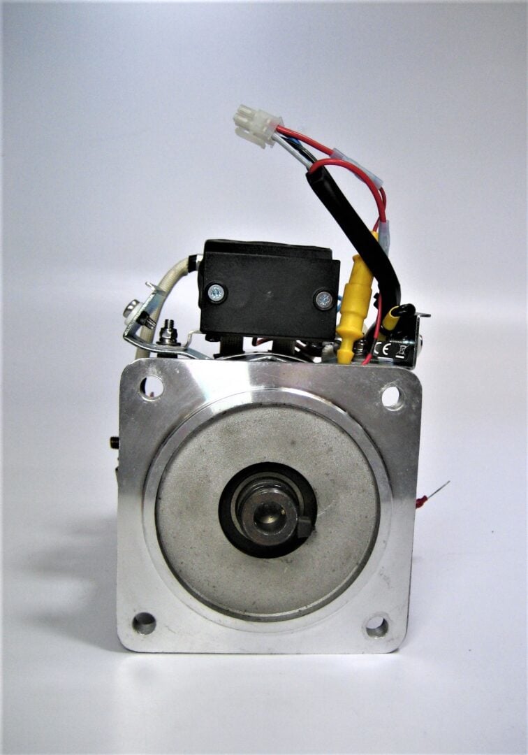 lewmar-551067-12v-2kw-thruster_eh_2252022-6-