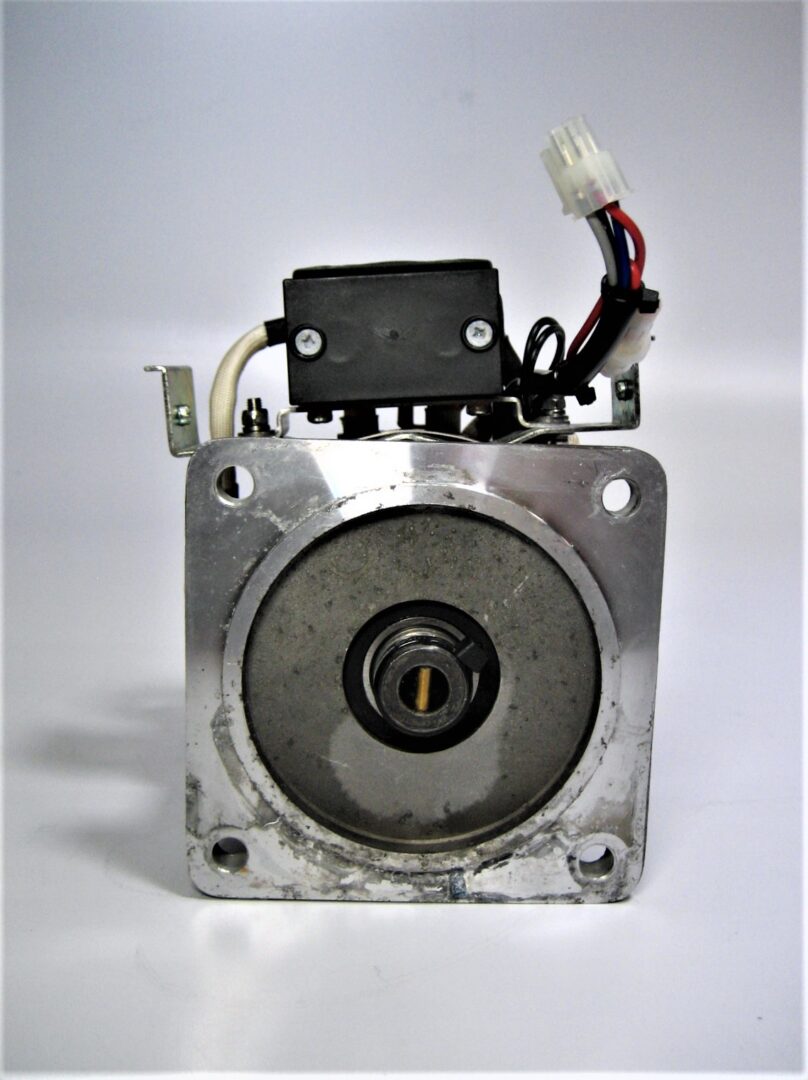 Lewmar 551067 *NEW BLEM STOCK* 12V Bow Thruster Motor w/ Bracket - *for ...