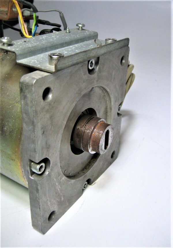 ql-41100624-thruster_eh_2212022-11-