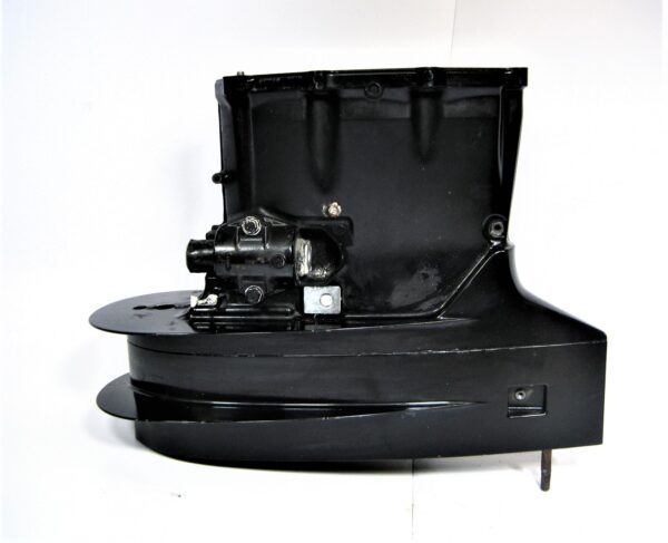suzuki-2007-df300-mid-section_eh_4132022-2-