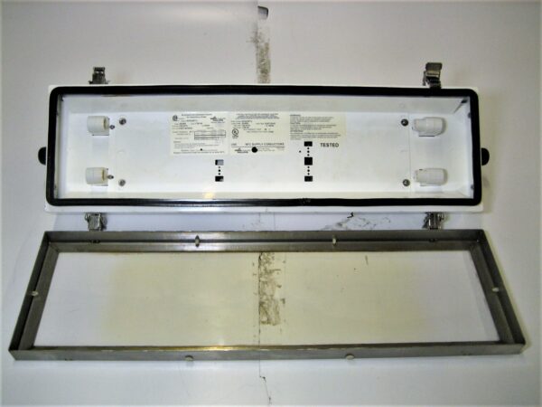 pauluhn-apa22871l-lightfix_eh_7142022-7-