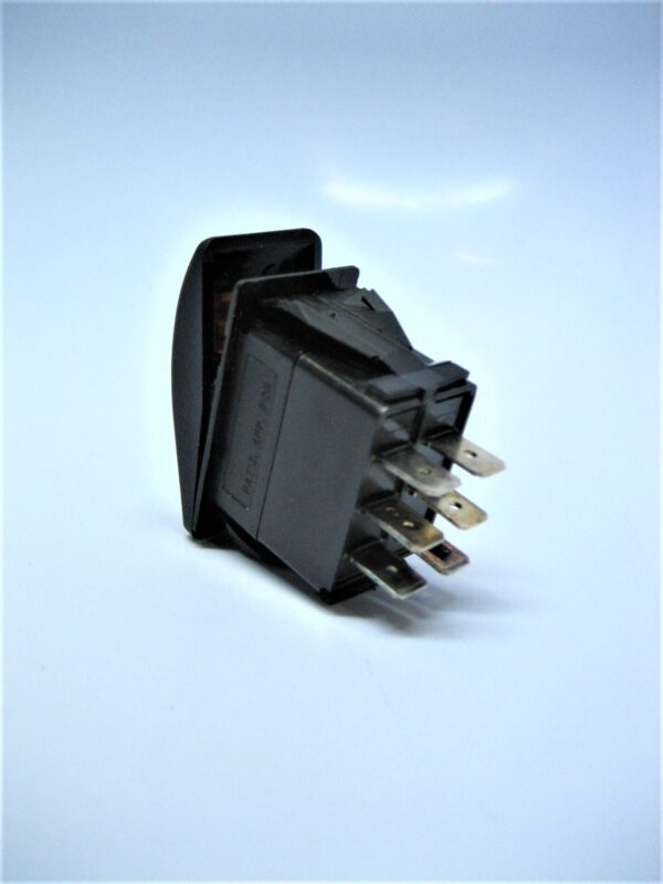 carling-v1d2sw0b-aze00-0-switch_eh_8232022-2-