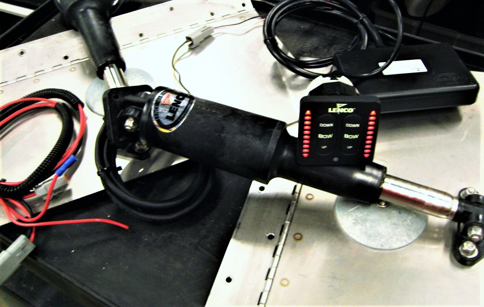 lenco-trim-tab-kit_eh_8252022-12-