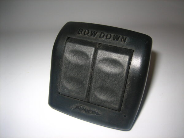 bennett-es2000-eurostyle-rocker-switch-new-out-of-box-max-09302022-1-