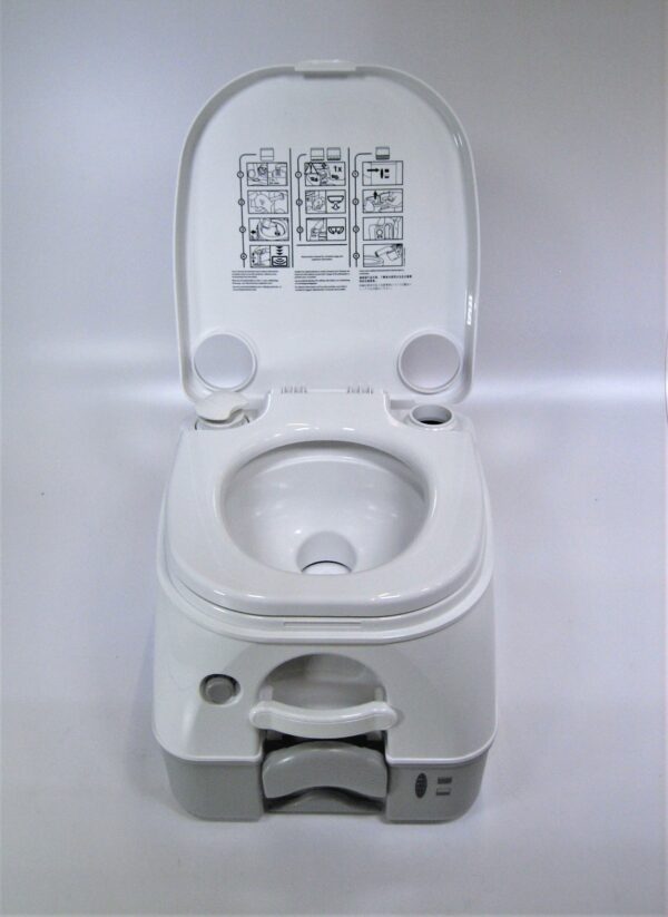 dometic-301097206-portable-toilet_eh_10252022-6-