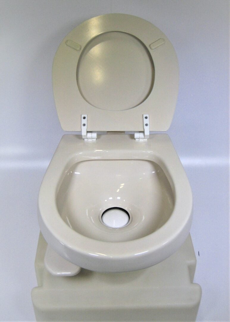 dometic-312371103-toilet_eh_10122022-6-