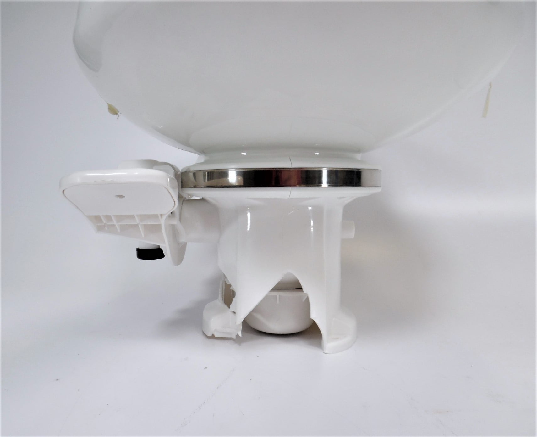dometic-toilet_eh_262023-3-