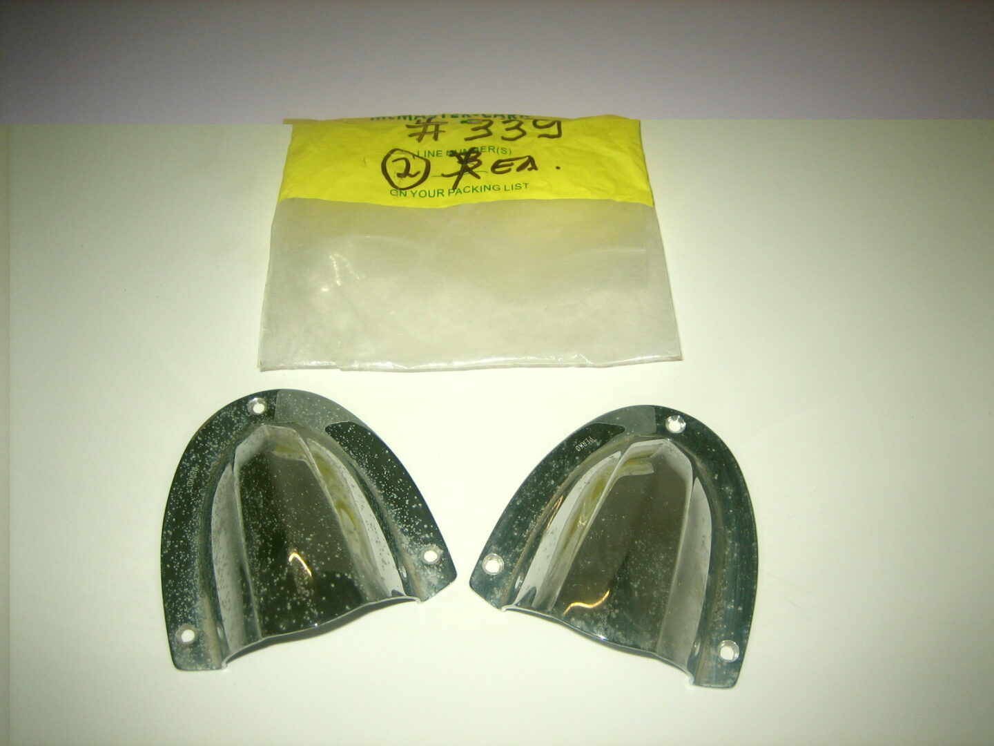 Perko Clam Shell Perko *LOT OF 2* 339 Jumbo Clamshell Vents - *BLEM STOCK* - Max Marine ...
