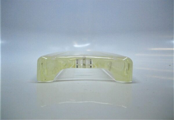 polycarbonate-clear-step_eh_1042022-11-