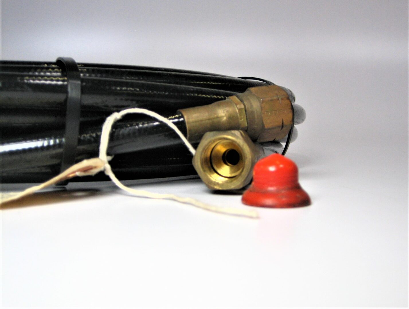 Hynautic NEW 5/16" I.D. x 50' L Marine Steering Hose with 3/8" Brass Fittings Max Marine Outlet